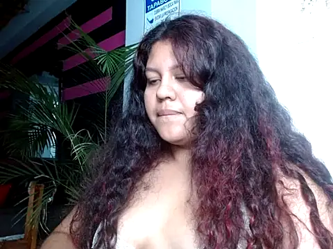 CloeStron online show from 12-19-25, 04:05