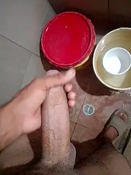 Snapshot of shessAz chatting on 09-27-25, 08:26 shessAz online show from 09-27-25, 08:26