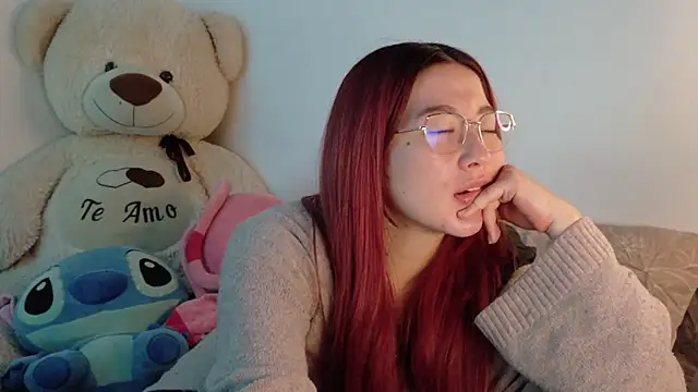 lunnaa  online show from 11-29-25, 05:40