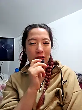 lunnaa  online show from 03-21-26, 05:19