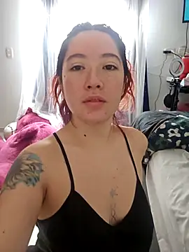 lunnaa  online show from 03-06-26, 05:52