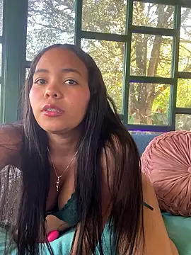 SophiaGuzman online show from 01-14-26, 04:21