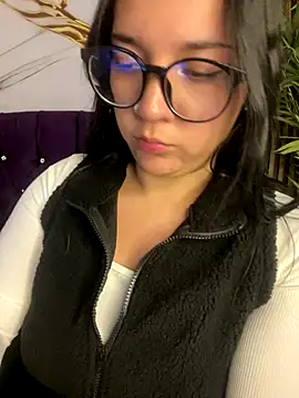 sara roy04  online show from 10-04-25, 01:07