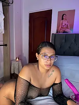 ema zoe online show from 05-27-26, 01:04