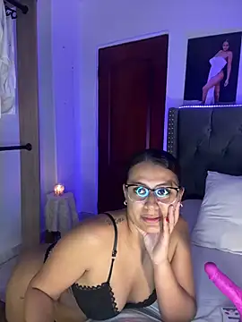 ema zoe online show from 03-25-26, 11:58