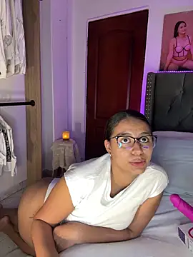 ema zoe online show from 05-19-26, 12:04