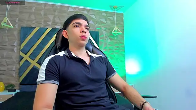 Eryonbradley online show from 10-05-25, 04:53