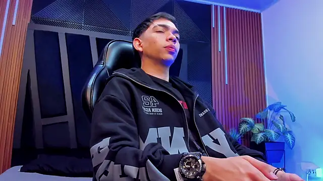 Eryonbradley online show from 10-03-25, 11:34