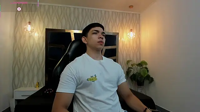 Eryonbradley online show from 04-10-26, 02:13