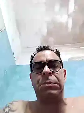 Snapshot of j_c_d chatting on 09-28-25, 08:38 j c d online show from 09-28-25, 08:38