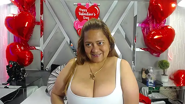 Snapshot of MonzerratBoyer chatting on 02-10-26, 07:02 MonzerratBoyer online show from 02-10-26, 07:02