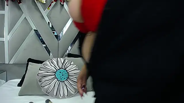 MonzerratBoyer online show from 01-15-26, 07:06