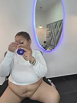 MonzerratBoyer online show from 05-27-26, 07:21