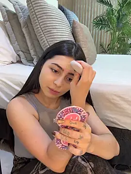 EmelyParker online show from 04-12-26, 07:39