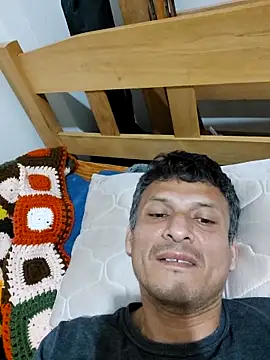 luislimafuego online show from 10-31-25, 01:13