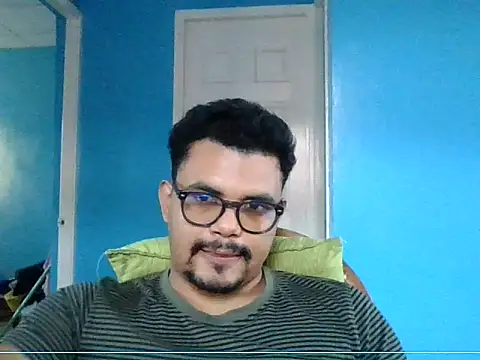 Snapshot of elturcudito chatting on 02-28-26, 11:26 elturcudito online show from 02-28-26, 11:26