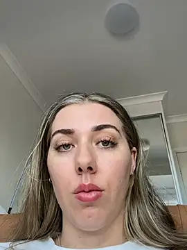 louiseberkeley online show from 04-01-26, 02:24