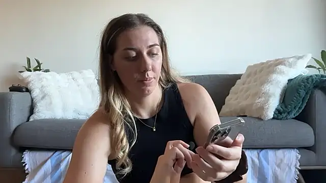 louiseberkeley online show from 03-15-26, 06:09