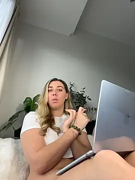 louiseberkeley online show from 05-12-26, 01:46