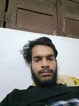 yashuuuu021 online show from 10-27-25, 03:35