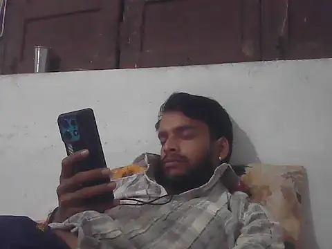 yashuuuu021 online show from 09-25-25, 05:41