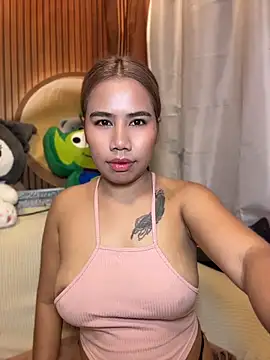 Kath C online show from 05-15-26, 06:33