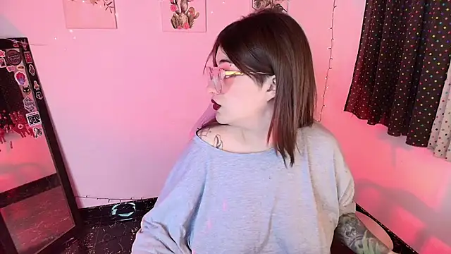 isaferrer06 online show from 11-04-25, 05:44