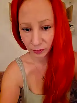Nadinedk online show from 10-13-25, 06:15