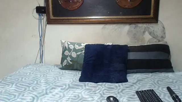 SexyyRedxxx online show from 10-15-25, 09:23