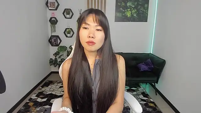 LunaPurrr online show from 10-09-25, 11:16