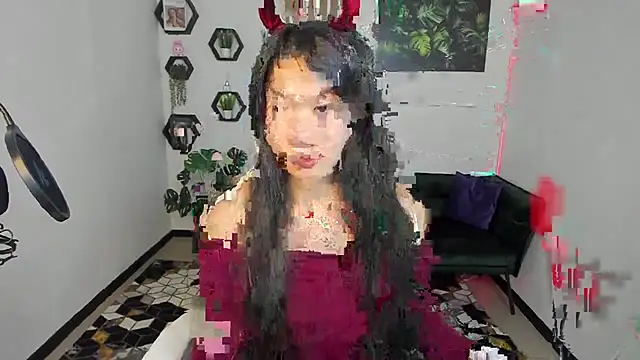 LunaPurrr online show from 10-24-25, 12:09