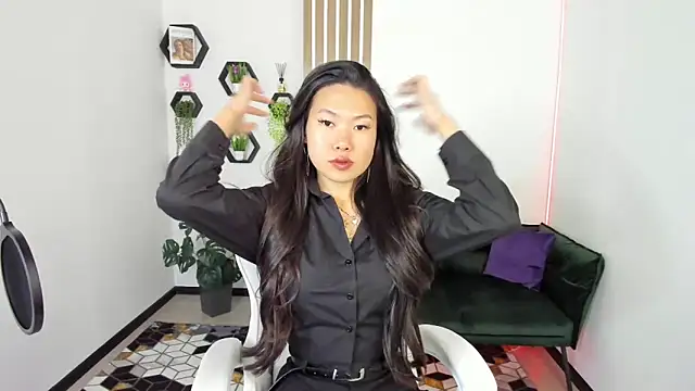 LunaPurrr online show from 09-21-25, 01:33