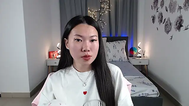 LunaPurrr online show from 09-14-25, 01:22