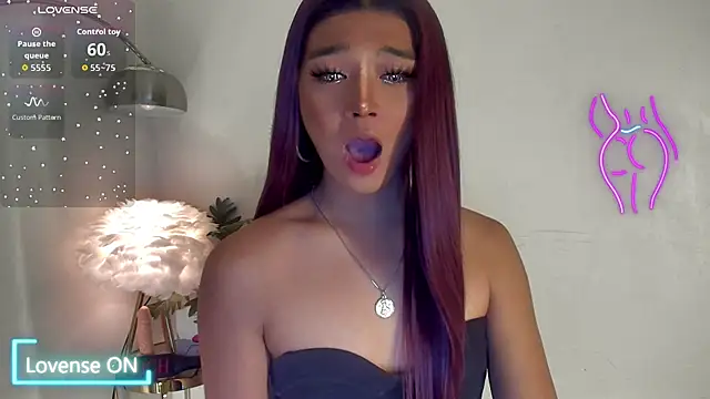Snapshot of TrinityFucksYou chatting on 10-16-25, 03:53 TrinityFucksYou online show from 10-16-25, 03:53