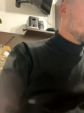 imooLoov online show from 11-10-25, 04:23