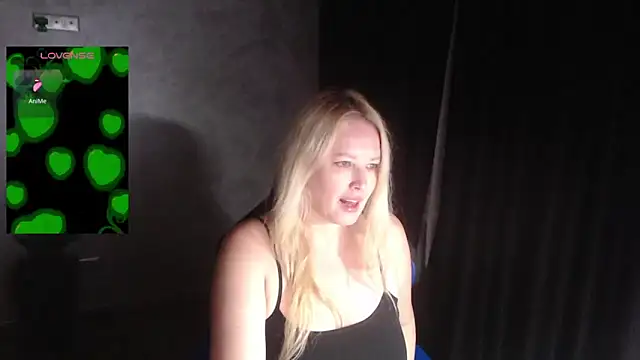 Snapshot of Provokeddream chatting on 04-21-26, 06:58 Provokeddream online show from 04-21-26, 06:58