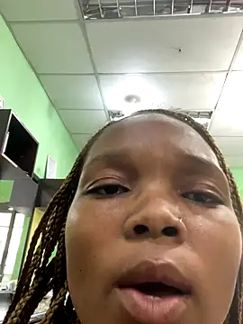 Snapshot of BaddestAss22 chatting on 10-21-25, 03:33 BaddestAss22 online show from 10-21-25, 03:33