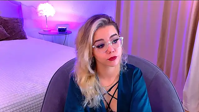 PrincessSlay online show from 09-19-25, 05:33
