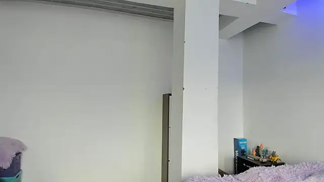 MiaVillalobos online show from 11-12-25, 08:12