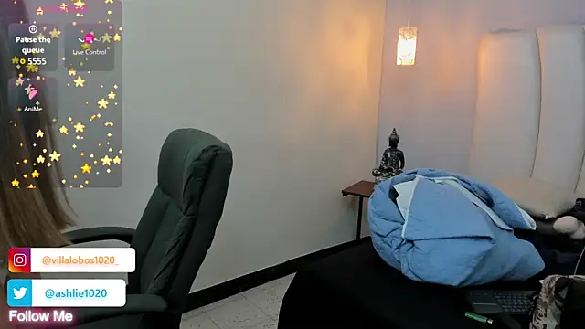 MiaVillalobos online show from 10-26-25, 03:01