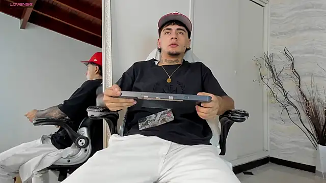 JamesDeker online show from 09-19-25, 07:51