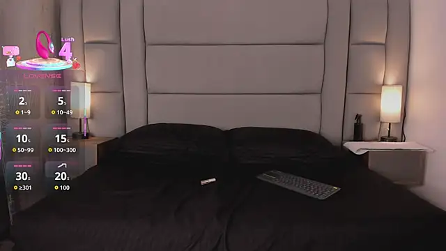 Mia-Medina online show from 10-30-25, 08:06