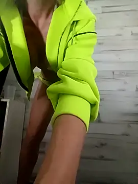HotWife VR online show from 04-12-26, 07:50