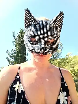 HotWife VR online show from 06-17-26, 08:03