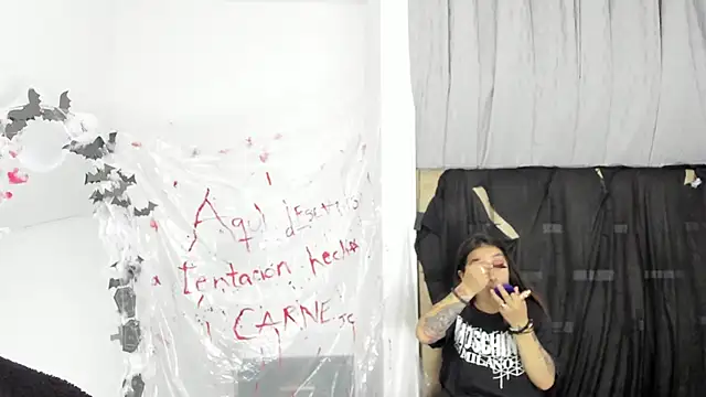 JulianaCarter online show from 10-27-25, 08:21