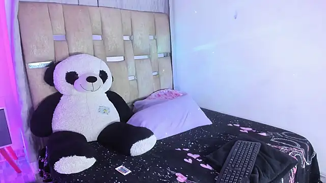 JulianaCarter online show from 11-20-25, 08:20