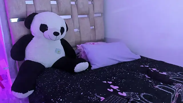 JulianaCarter online show from 11-11-25, 08:14