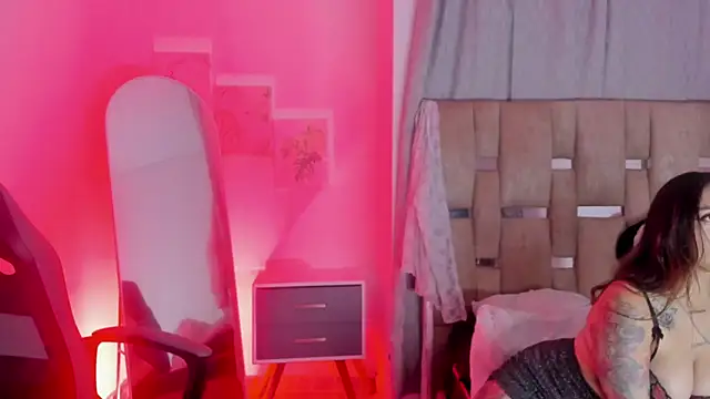 JulianaCarter online show from 10-10-25, 08:09