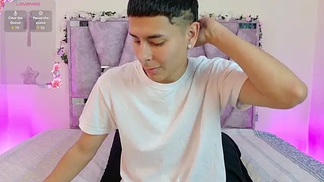 lana and liam  online show from 11-29-25, 10:26