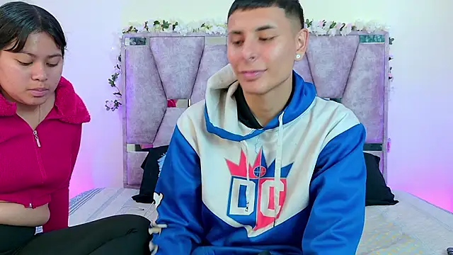 lana and liam  online show from 03-19-26, 04:40